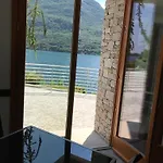 Mergozzo Beach Apartman *