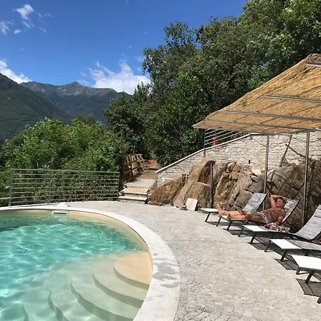 Lägenhet Mergozzo Beach