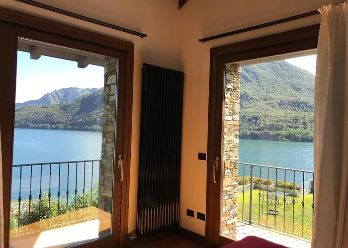 Mergozzo Beach アパート