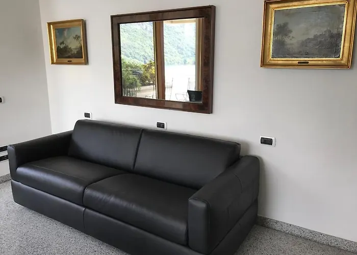 Mergozzo Beach アパート