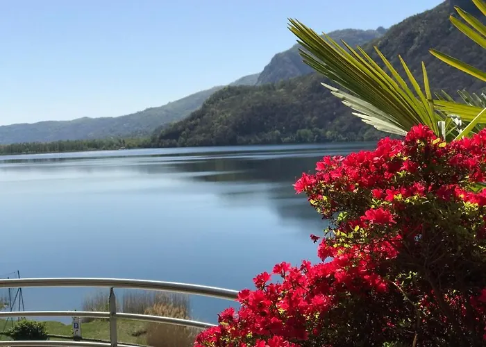 Mergozzo Beach アパート *