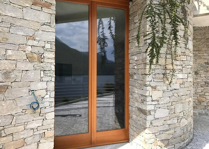 Mergozzo Beach アパート メルゴッツォ