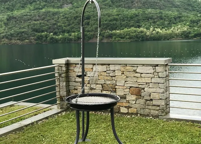 Mergozzo Beach アパート *