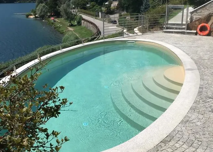 Mergozzo Beach メルゴッツォ